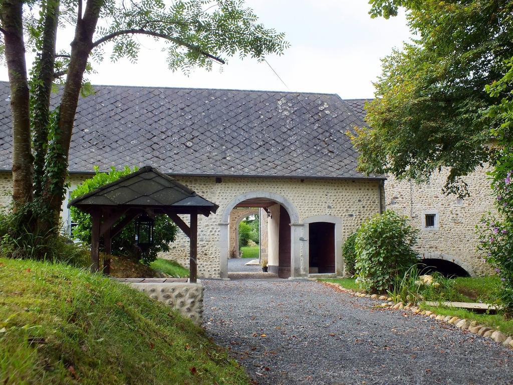 Gite-Holiday Home Au Moulin 1771 Monein Exterior foto